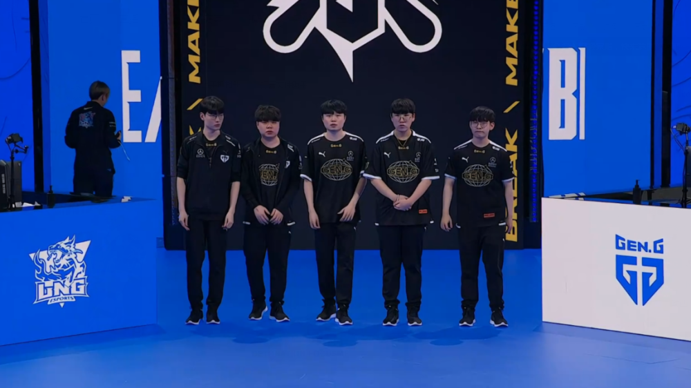 逐渐聚焦到 逐渐聚焦到