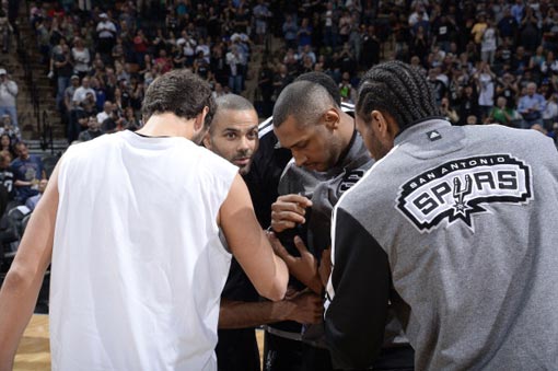 势头凶猛的 势头凶猛的